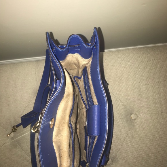 MK Handbag - Picture 4 of 4